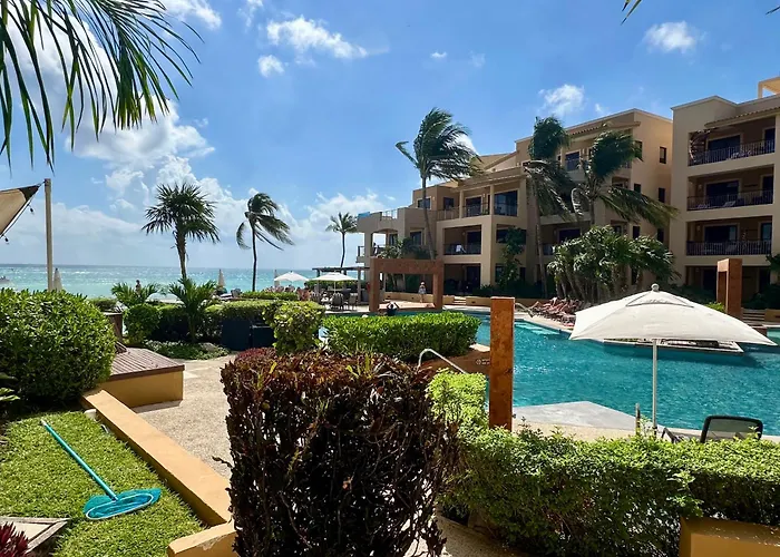 Ground Floor Pool View 2 Bdrs At Elfaro By Dpm Playa del Carmen